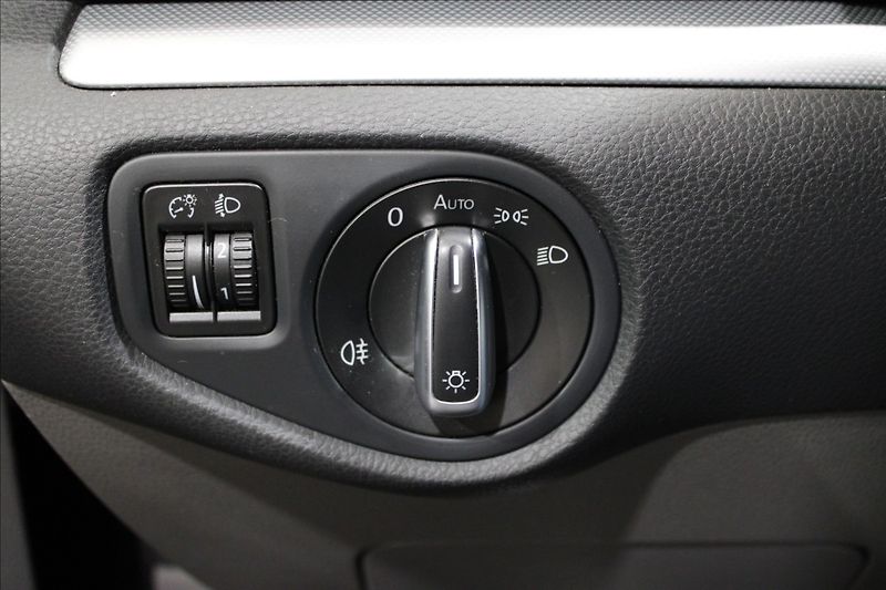 Volkswagen Sharan 2,0 TDI - fotka 15 z 29