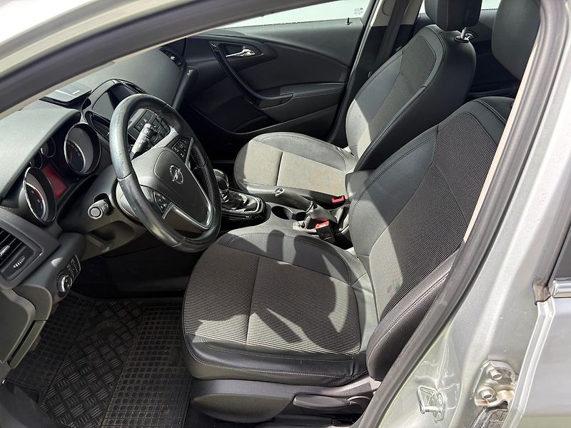 Opel Astra 1,6, 81kW Sports Tourer, Tažné - fotka 6 z 17