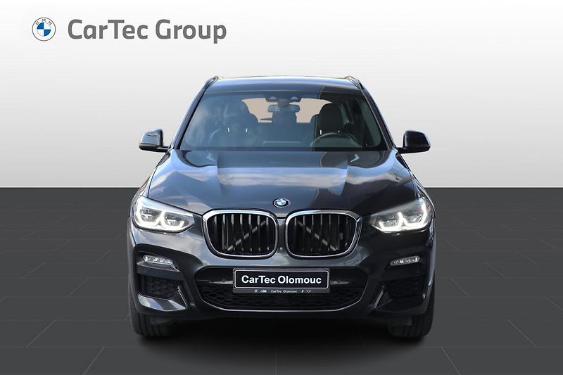 BMW X3 xDrive30d - fotka 2 z 15