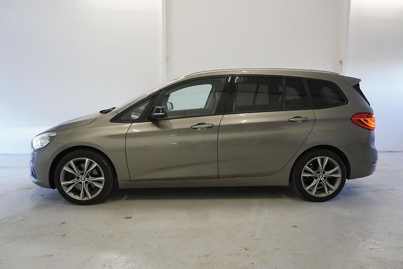 BMW Řada 2 2,0 GRAN TOURER - fotka 8 z 33