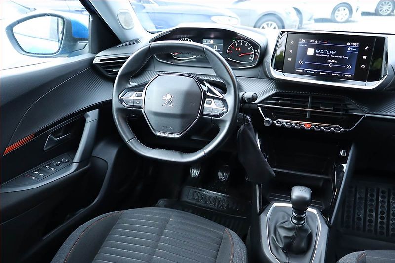 Peugeot 2008 (2020) 1.2 PureTech, Serv.kniha - fotka 7 z 24
