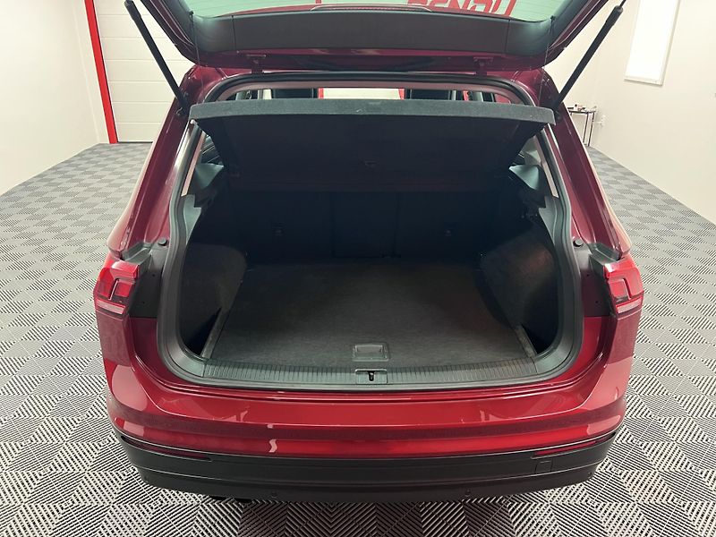 Volkswagen Tiguan 1.5 TSI 110 kW, Manuál - fotka 6 z 46