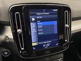 Volvo XC40 T4 MOMENTUM AUT CZ - náhled 38