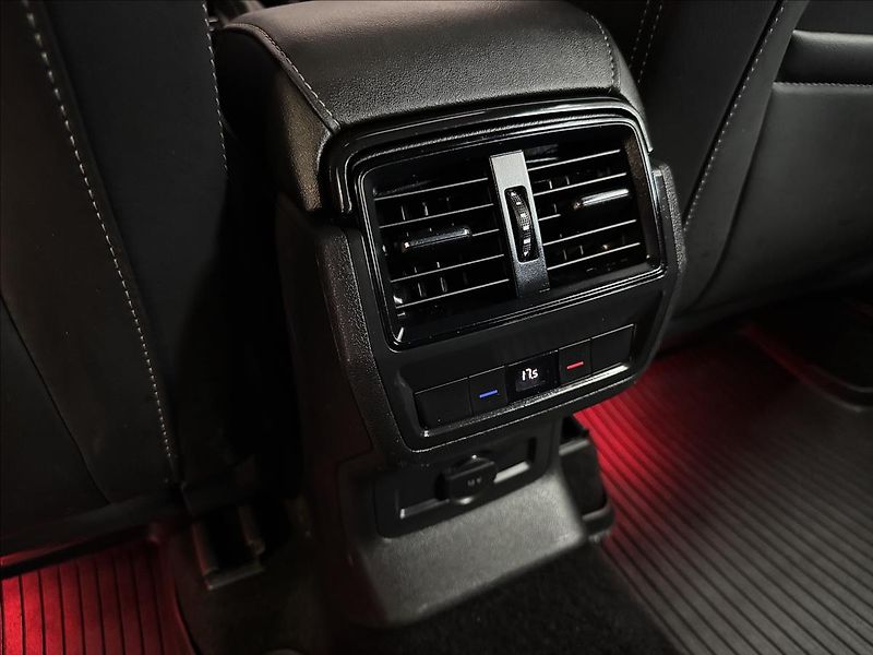 Škoda Kodiaq SPORTLINE 147kW 4x4 NEZ-TOP - fotka 35 z 49