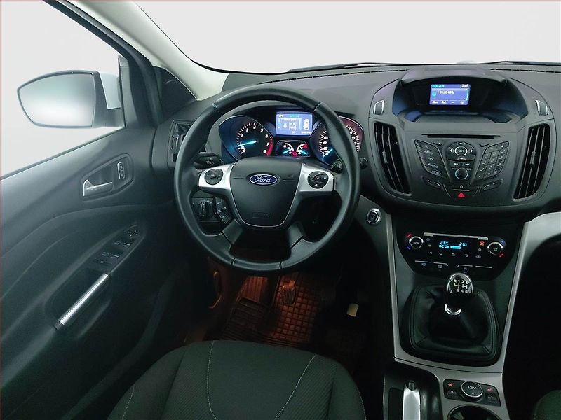 Ford Kuga (2016) 1.5 EcoBoost, Tempomat - fotka 7 z 18