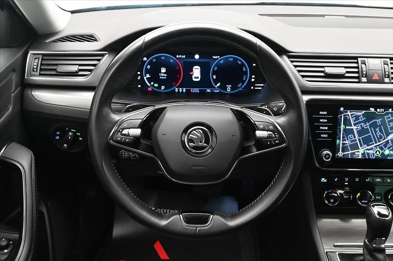 Škoda Superb 2,0 TDI 147 kW DSG Style Záruk - fotka 18 z 32