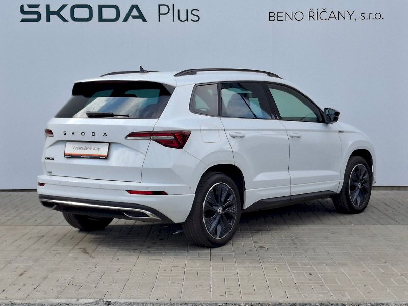 Škoda Karoq (2024) SportLine DSG 1,5TSi 110kW - fotka 2 z 35