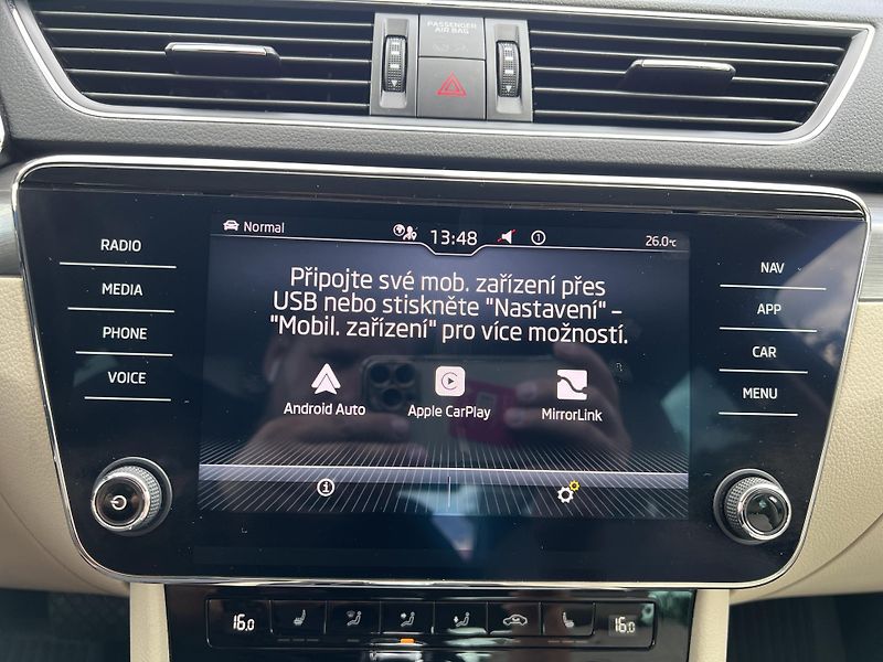 Škoda Superb 2.0TDi 147kw 4x4 ČR 1.MAJ DPH - fotka 24 z 50