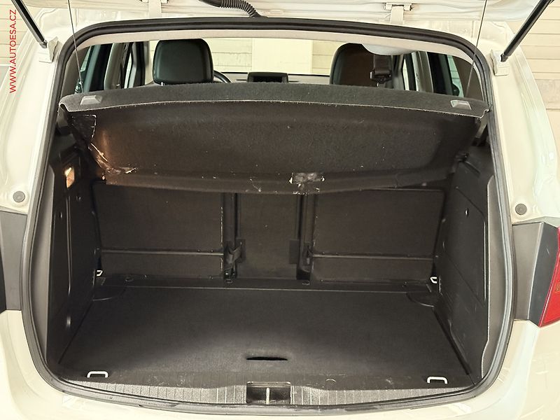 Opel Meriva (2013) 1.4i, ČR, AC, panor - fotka 7 z 19