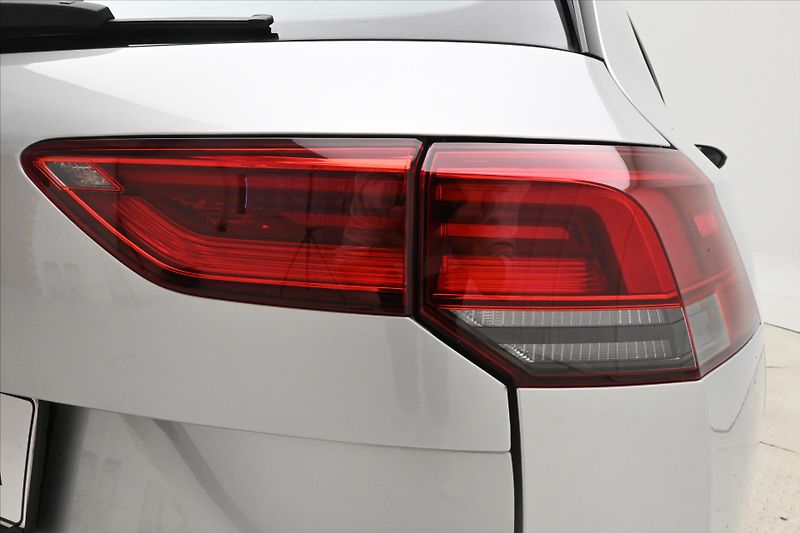 Volkswagen Golf 2,0 TDI 110 kW DSG Business Zá - fotka 28 z 29