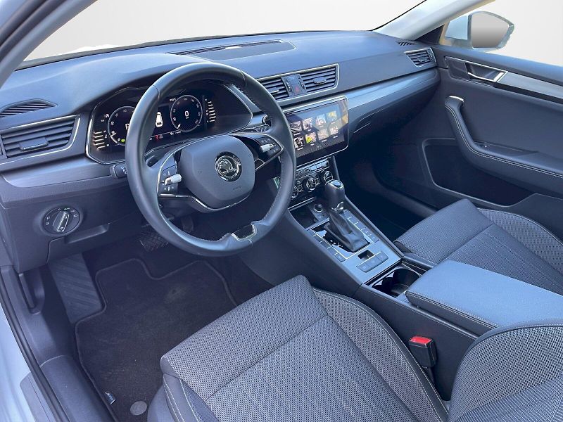 Škoda Superb (2023) 2.0 TDI 110kW DSG Style Plus c - fotka 5 z 35