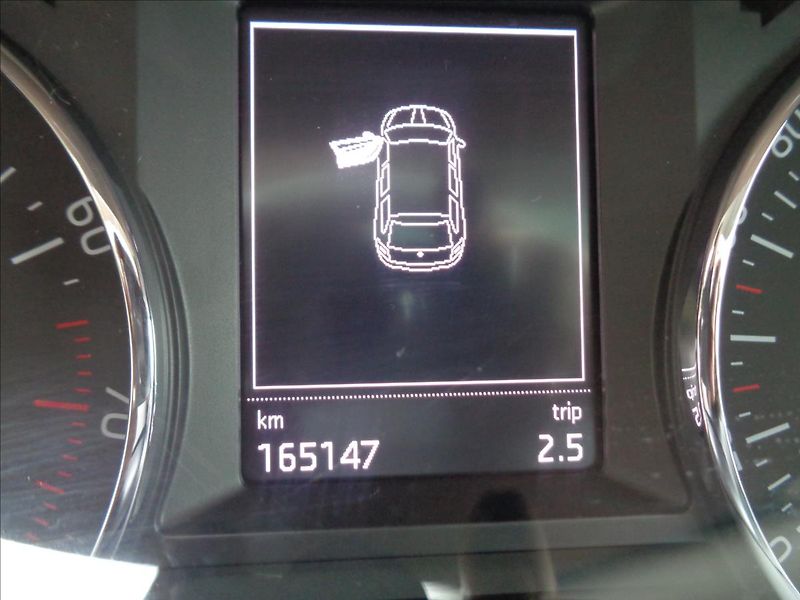 Škoda Octavia (2014) 1,4 - fotka 12 z 19