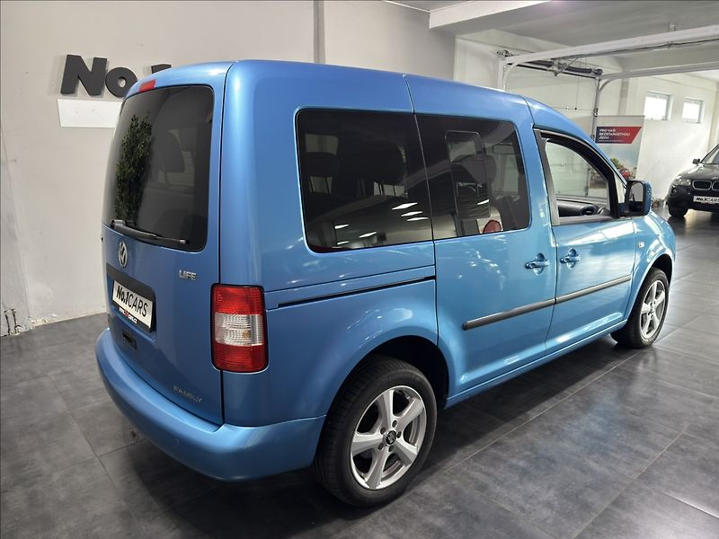 Volkswagen Caddy 1,4   i LIFE WEBASTO 7 MÍST - fotka 5 z 27