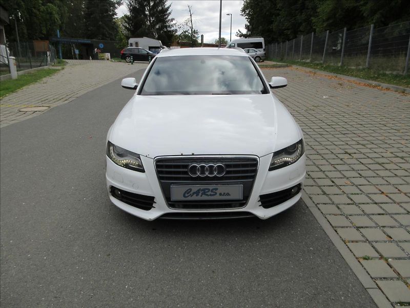 Audi A4 2,0 TFSi 155Kw S-Line, 4x4, VA - fotka 3 z 23