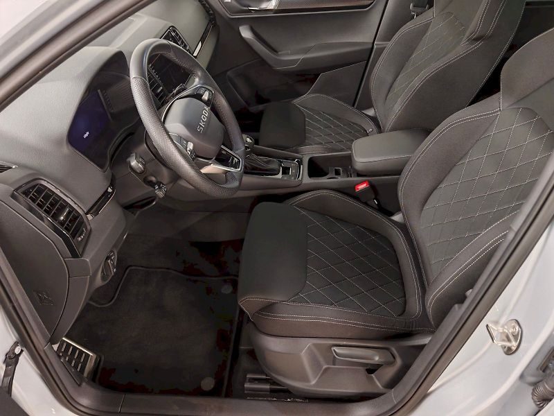 Škoda Karoq (2025) 1.5 TSI 110 kW DSG Sportline - fotka 20 z 30