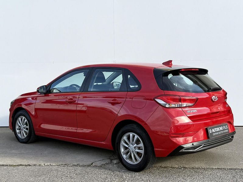 Hyundai i30 1.5 DPi 81kW Smart - fotka 7 z 17