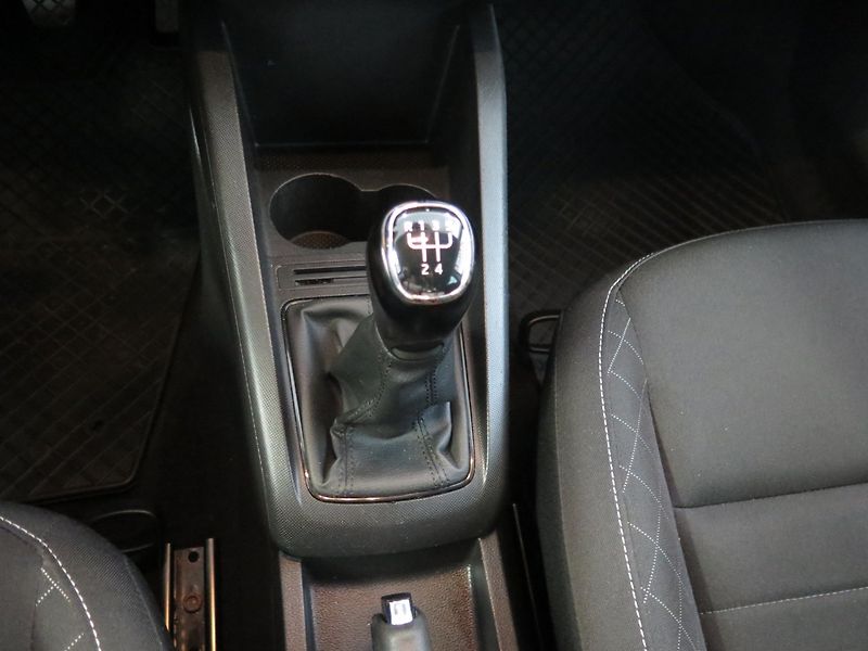 Škoda Fabia (2021) 1.0TSI,kamera,klima,výhřev, - fotka 8 z 26