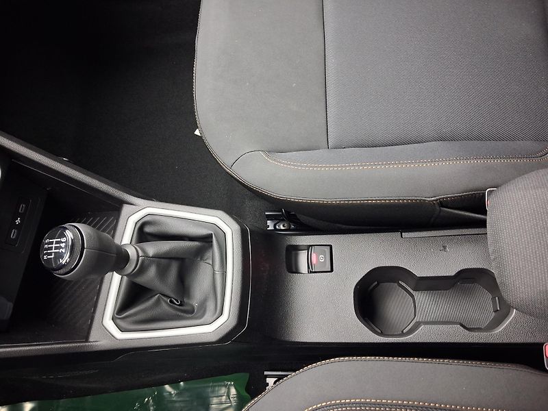 Dacia Sandero (2026) Stepway Expression Eco-G 120 - fotka 19 z 34