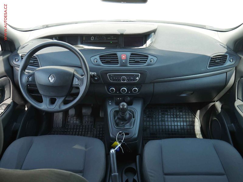 Renault Scénic (2010) 1.5dCi, AC, temp - fotka 8 z 16