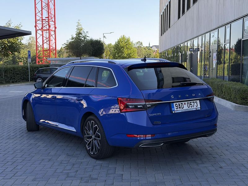 Škoda Superb (2022) L&K 2.0 TDi 110 kW/DSG/DPH - fotka 3 z 24