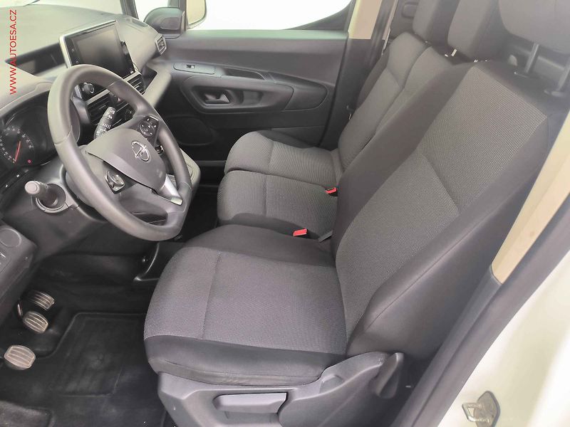 Opel Combo (2022) 1.5CDTi L2 DÍLNA, AC, park. - fotka 20 z 22