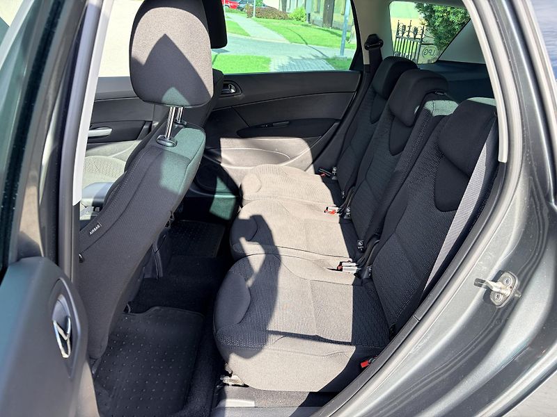 Peugeot 308 SW 1.6i PANORAMA LPG - fotka 21 z 27