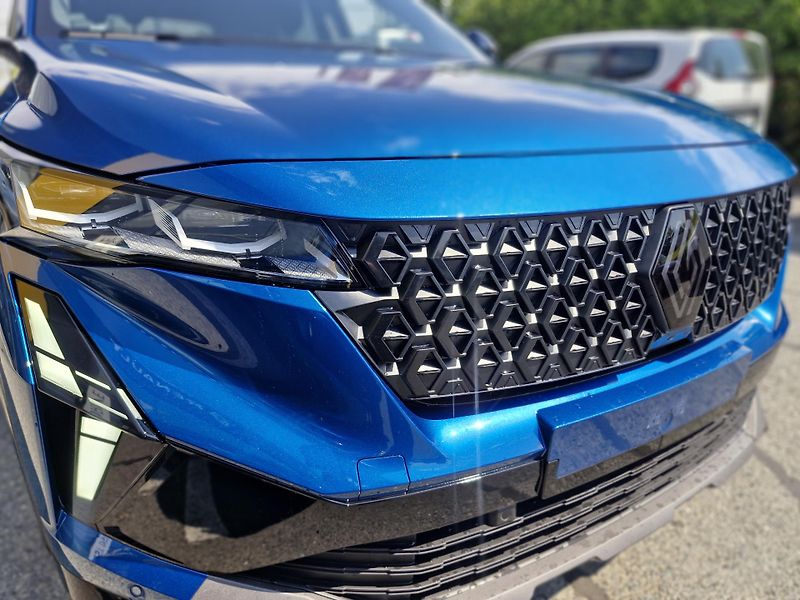 Renault Austral (2026) esprit Alpine full hybrid  - fotka 8 z 13