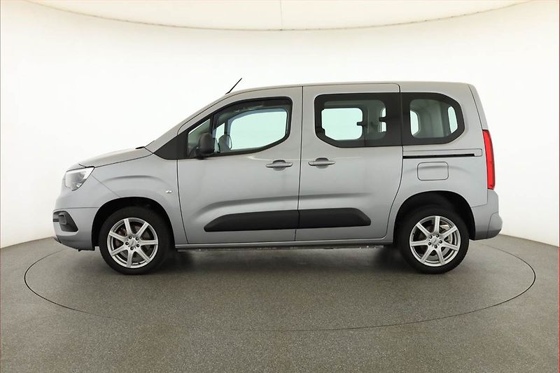 Opel Combo (2023) Edition 1.2 Turbo, 5Míst, ČR - fotka 3 z 18