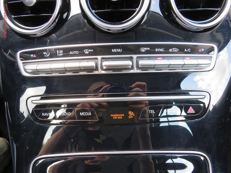 Mercedes-Benz Třídy C (2021) 1.6 d C 200 d, AT, LED, park - fotka 18 z 20