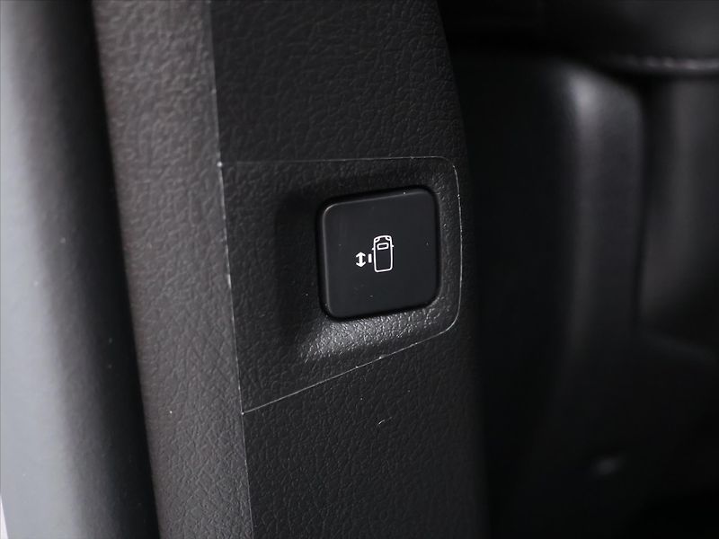 Toyota ProAce 2,0 D-4D 130KW VIP L2 CZ 1.MAJ - fotka 16 z 35
