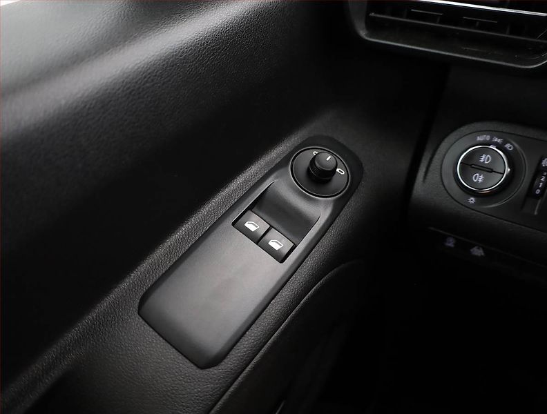 Opel Combo (2022) Edition 1.2 Turbo, 5Míst, ČR - fotka 15 z 17