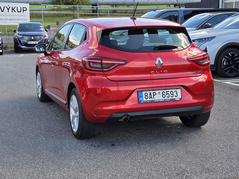 Renault Clio (2021) 1.0 TCe 91 Intense MAN6 - fotka 3 z 31