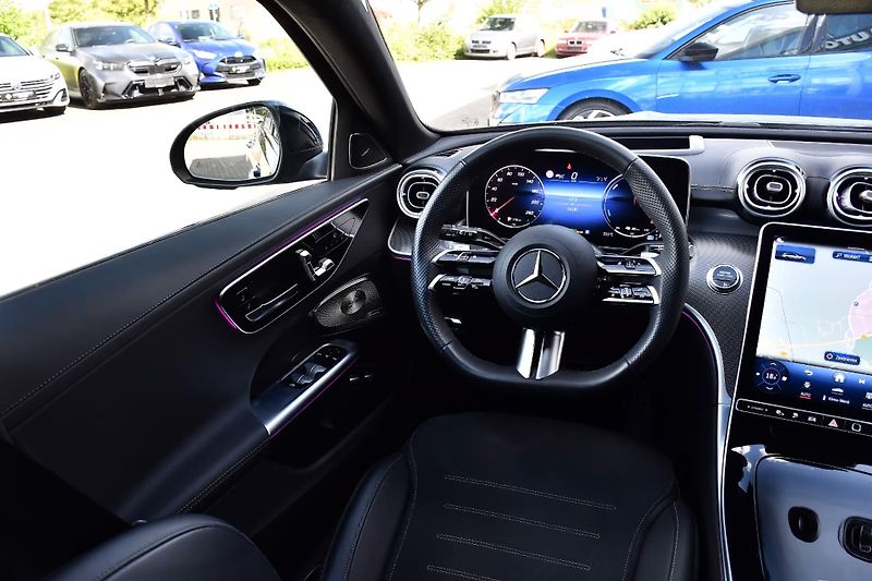 Mercedes-Benz Třídy C 300e AMG Pano HuD 360 Burm DIG - fotka 13 z 27