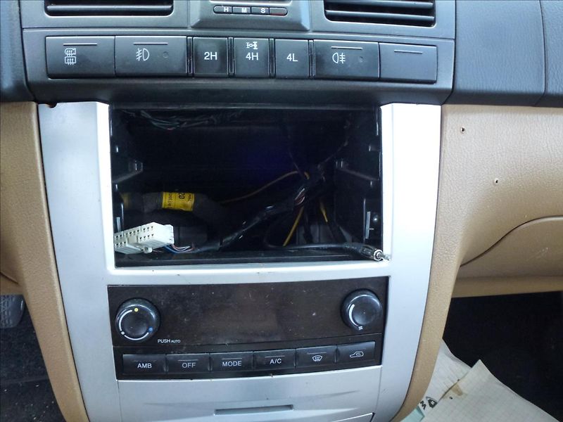 SsangYong Rexton 2,9 Mercedes Benz Automat VAN - fotka 14 z 19