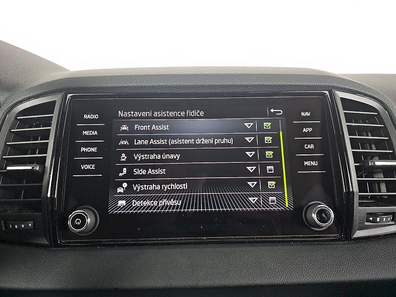 Škoda Karoq (2025) 2.0TDi 110kW 4x4 SPORTLINE WEB - fotka 22 z 34