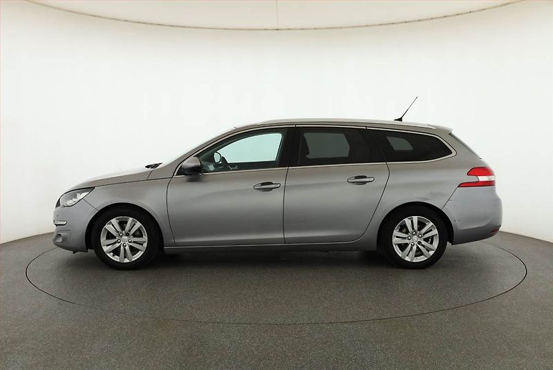 Peugeot 308 (2015) 1.6 BlueHDi, Serv.kniha - fotka 3 z 15