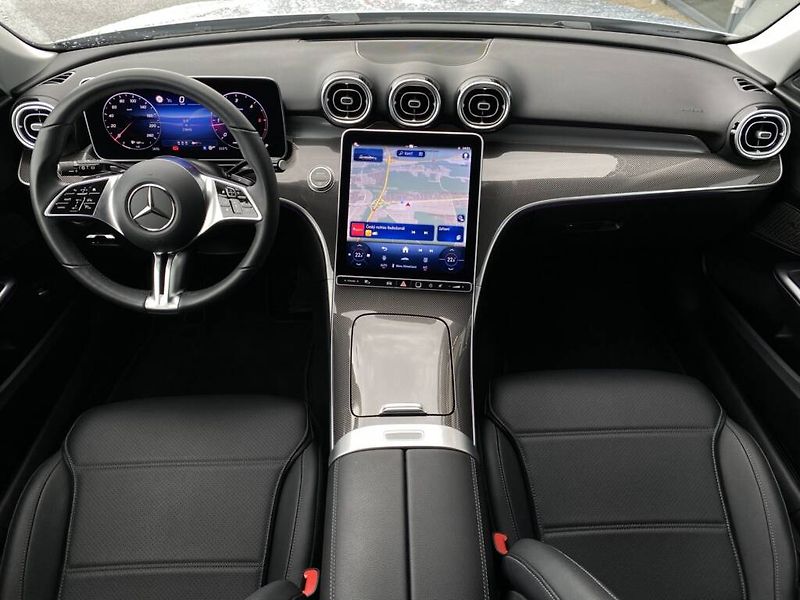 Mercedes-Benz Třídy C (2025) 220 d 4MATIC kombi - fotka 12 z 27