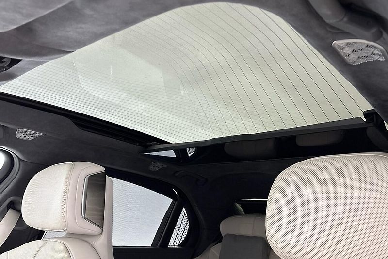 BMW i7 xDrive60 - fotka 24 z 27