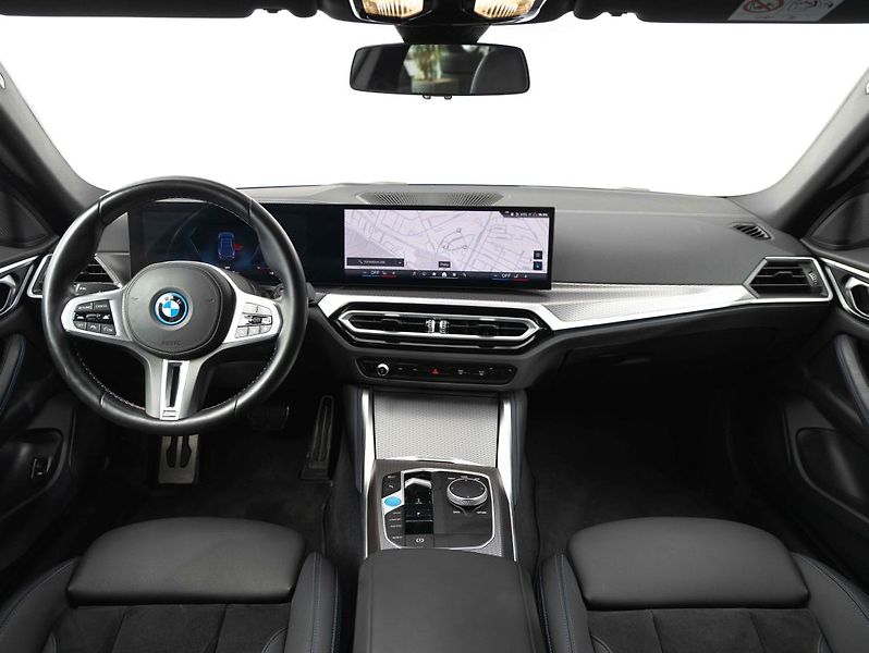 BMW i4 M50 xDrive - fotka 13 z 22