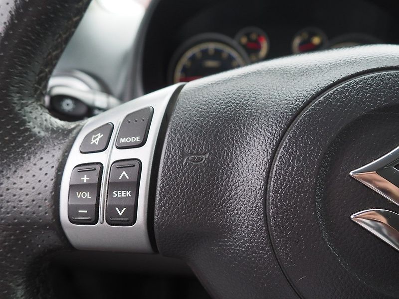 Suzuki SX4 (2013) 1.6 VVT 4x4, AC, 1.Maj CZ - fotka 20 z 32