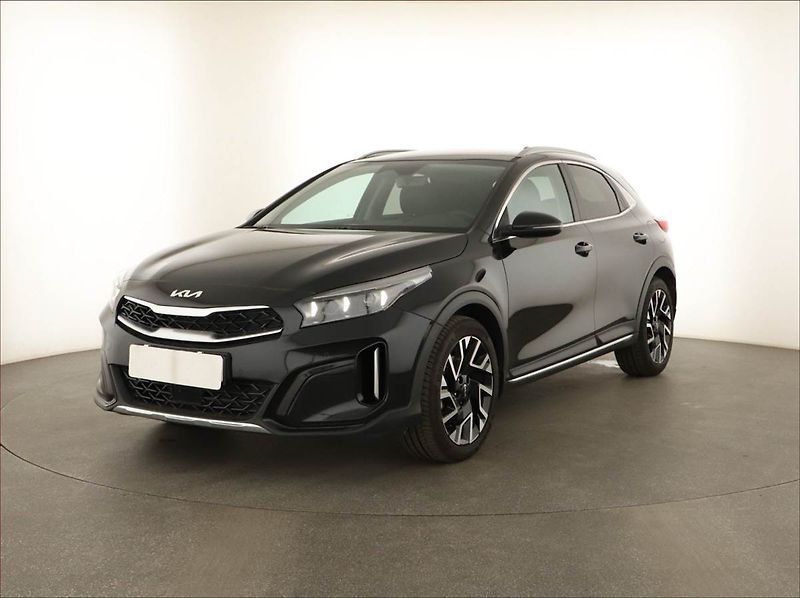 Kia XCeed (2024) 1.5 T-GDI - fotka 2 z 16