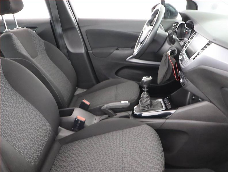 Opel Crossland X (2021) 1.2 Turbo, ČR,1.maj - fotka 9 z 19
