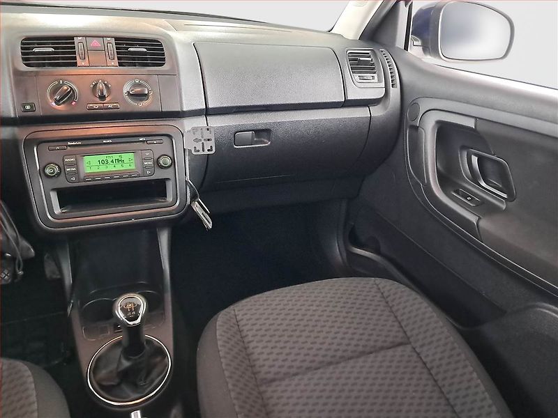 Škoda Fabia (2012) 1.6 TDI, Tažné, CZ doklady - fotka 8 z 16