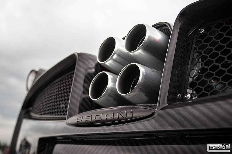 Pagani Huayra.