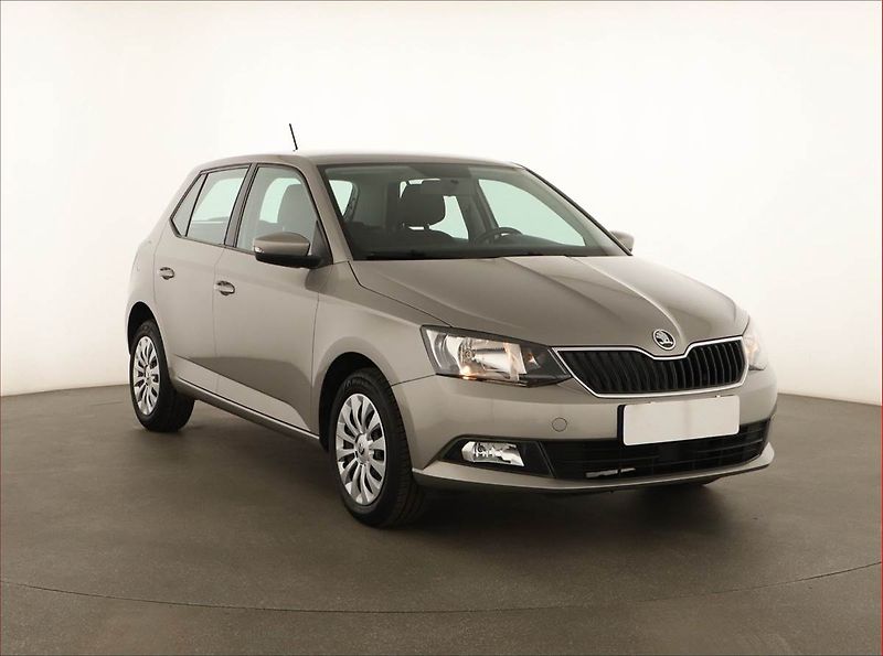 Škoda Fabia (2018) 1.0, Serv.kniha, Park. senzory - fotografie inzerátu