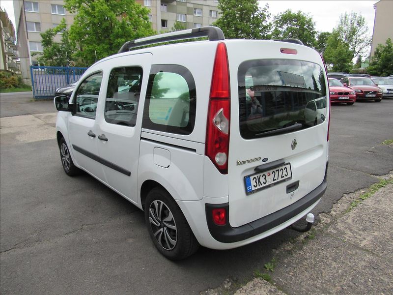 Renault Kangoo 1,5 DCi 63KW 5míst - fotka 4 z 29