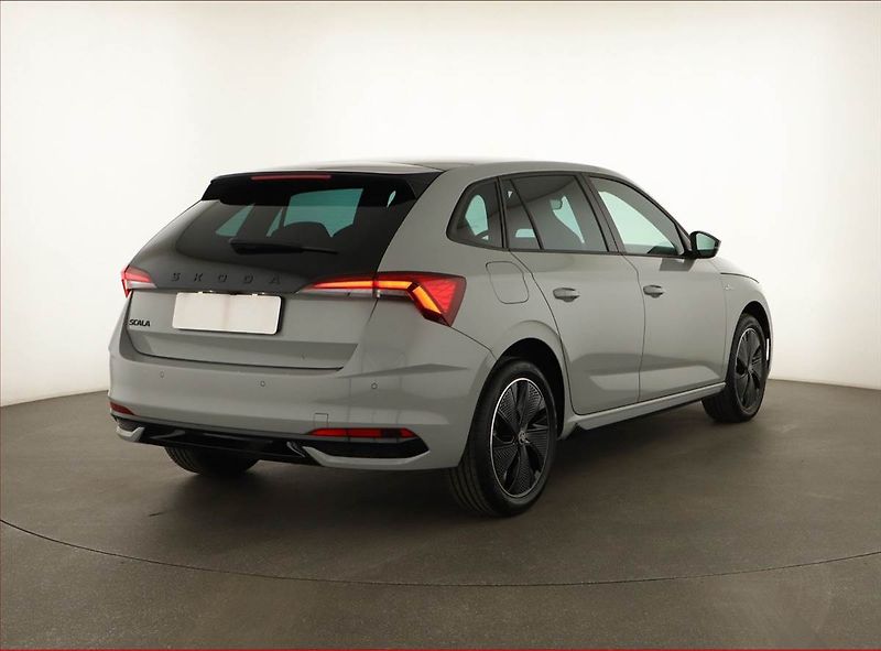 Škoda Scala (2025) 1.0 TSI, MONTE CARLO, KAMERA - fotka 5 z 14