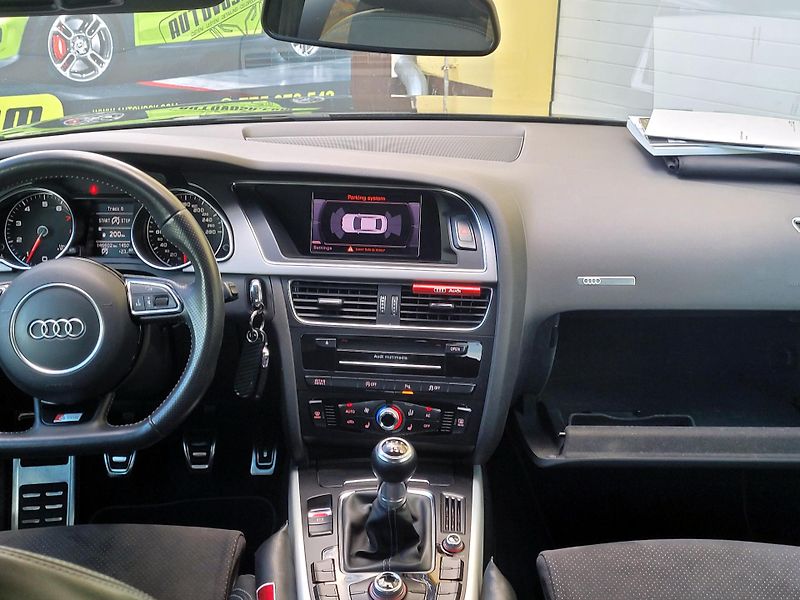 Audi A5 2,0 TFSi S-LINE,SERV.KN.ROZVOD - fotka 36 z 52