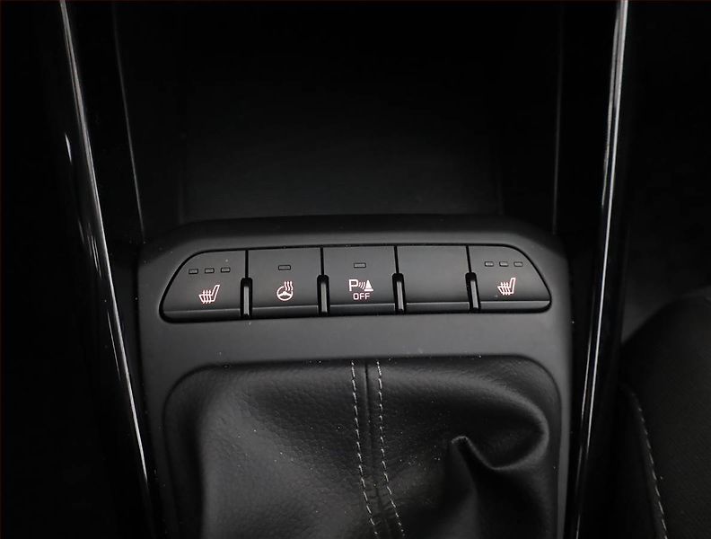 Kia Stonic (2022) 1.2 DPI, ČR,1.maj, Serv.kniha - fotka 13 z 18