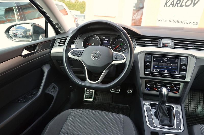Volkswagen Passat (2021) 2.0 TDi DSG / LED / 74.300km  - fotka 19 z 35